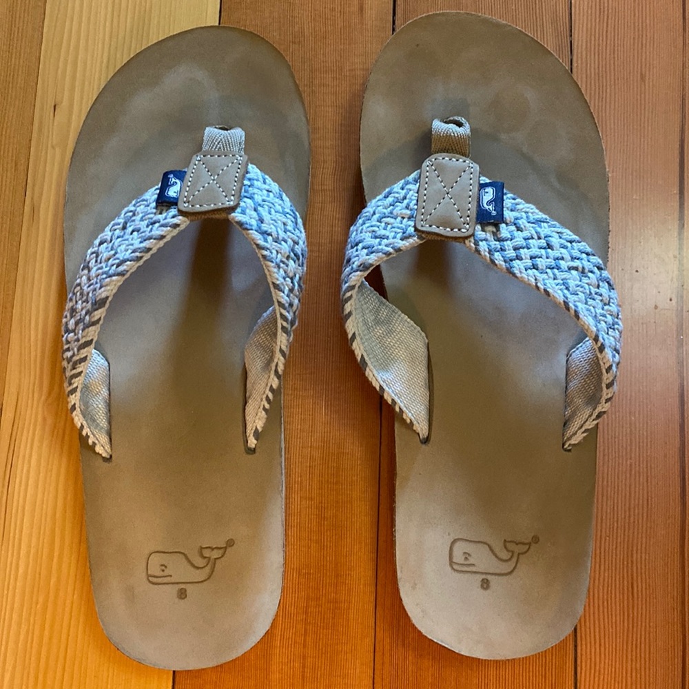 Mens size 8, womens size 10 Woven flip flops